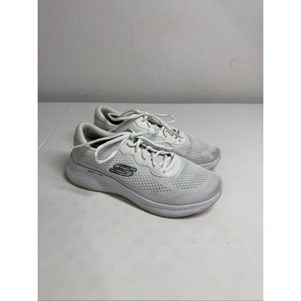 Skechers Skech-Lite Pro Women’s Vegan Sneaker  Size 8 White Memory Foam Insole
